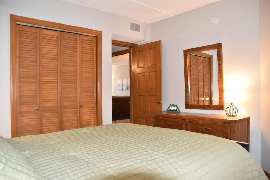Apartamento Cozy Mountain Getaway! Mountain Views! 2 Bed, 2 Bath, Sleeps 6 Gatlinburg Exterior foto