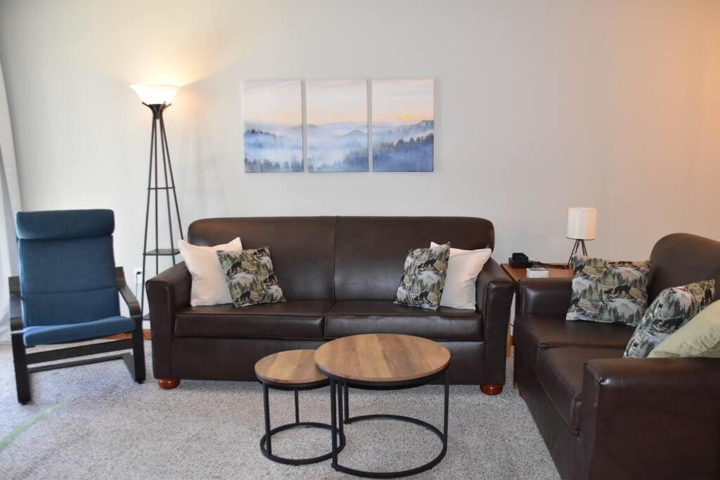Apartamento Cozy Mountain Getaway! Mountain Views! 2 Bed, 2 Bath, Sleeps 6 Gatlinburg Exterior foto