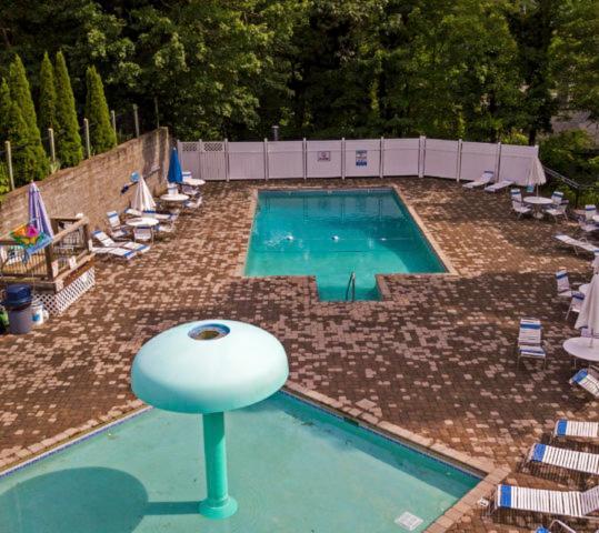 Apartamento Cozy Mountain Getaway! Mountain Views! 2 Bed, 2 Bath, Sleeps 6 Gatlinburg Exterior foto